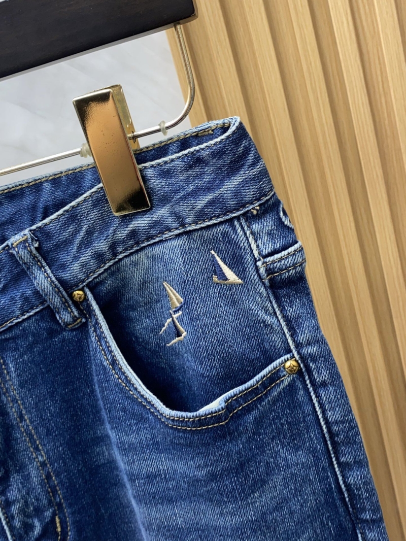 l0vis Vvtt0n jeans